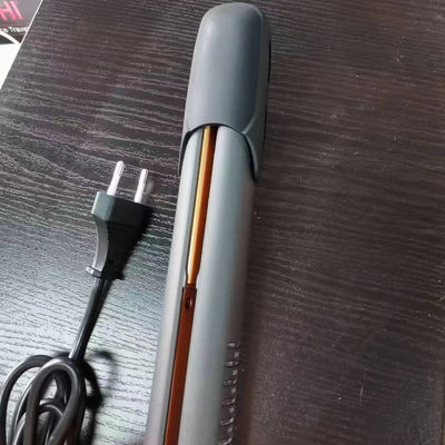 Pelurus Rambut Penutup Pelindung Silikon Portabel Warna Hitam