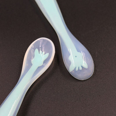 Tidak Beracun Silicone Rubber Perlengkapan Sendok Untuk Makan Praktis